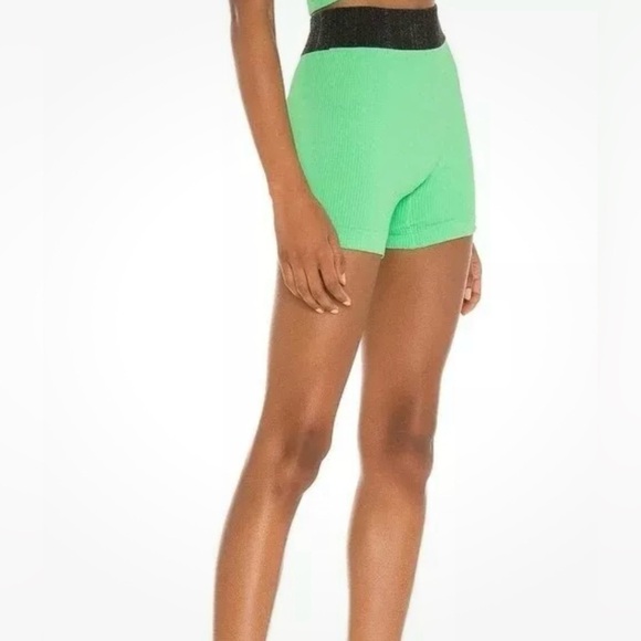 NWT Free People Movement Pranja Shorts In green Size XS/S - Picture 2 of 5